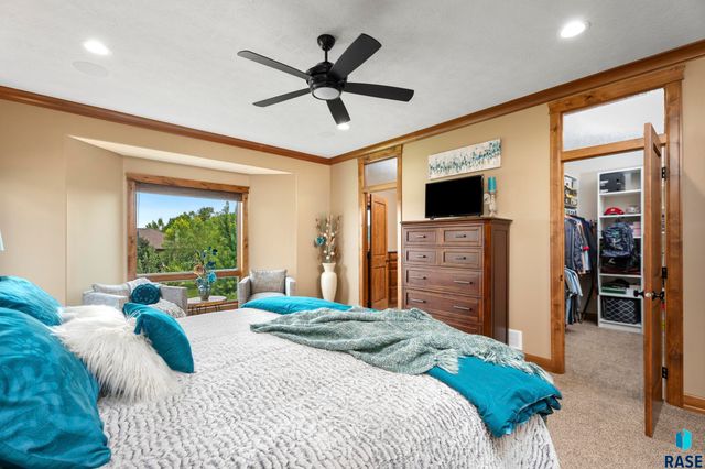 6300 S Hemingstone Trl Trail, Sioux Falls, SD 57108