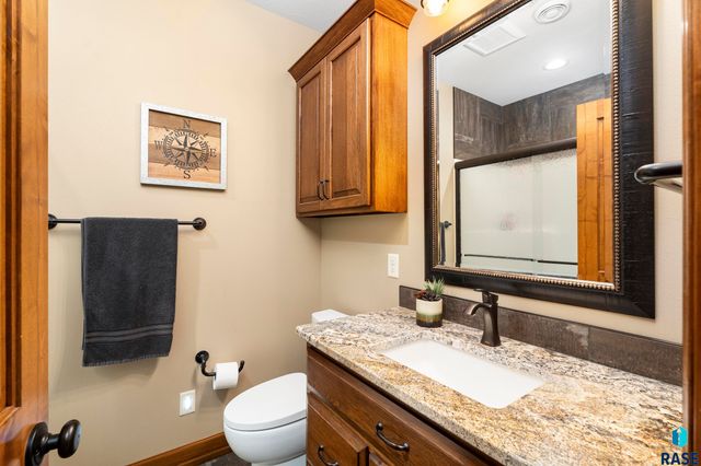 6300 S Hemingstone Trl Trail, Sioux Falls, SD 57108