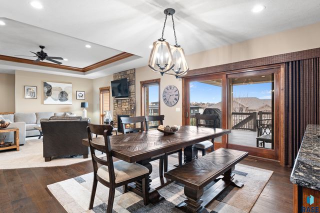 6300 S Hemingstone Trl Trail, Sioux Falls, SD 57108