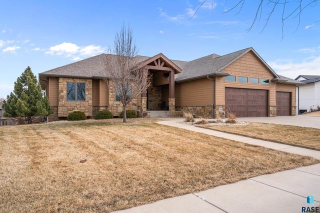 6300 S Hemingstone Trl Trail, Sioux Falls, SD 57108