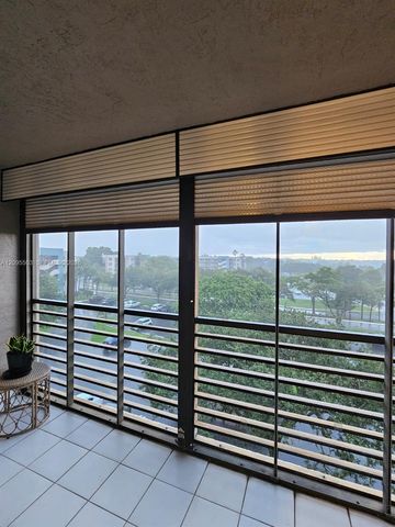 1000 Colony Point Circle 522, Pembroke Pines, FL 33026