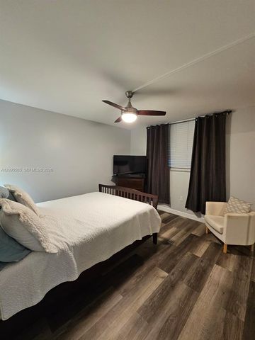 1000 Colony Point Circle 522, Pembroke Pines, FL 33026