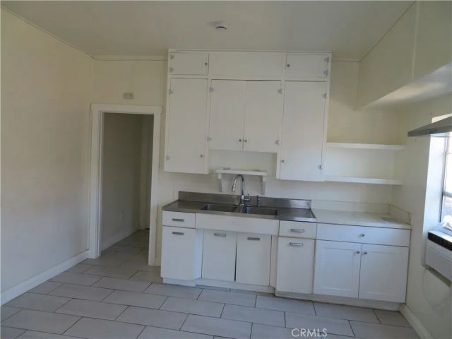 3923 S Normandie Avenue, Los Angeles, CA 90037