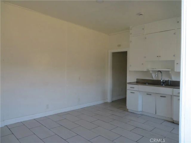 3923 S Normandie Avenue, Los Angeles, CA 90037