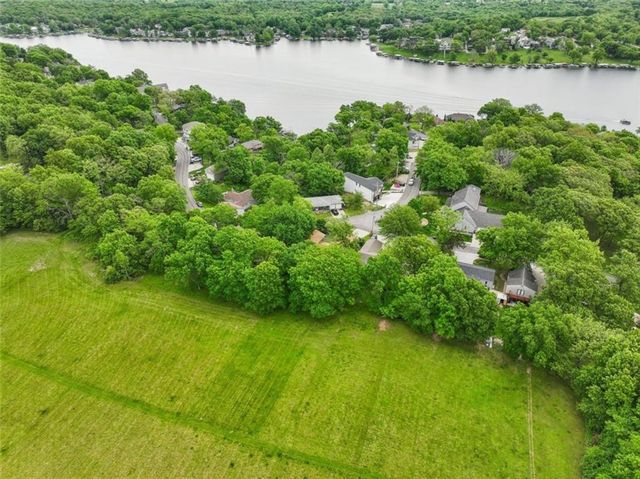 95 M Street, Lake Lotawana, MO 64086