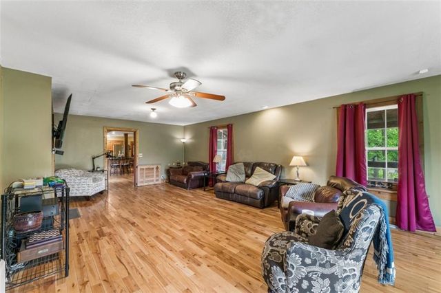 95 M Street, Lake Lotawana, MO 64086