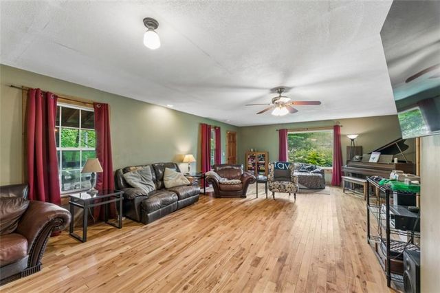 95 M Street, Lake Lotawana, MO 64086