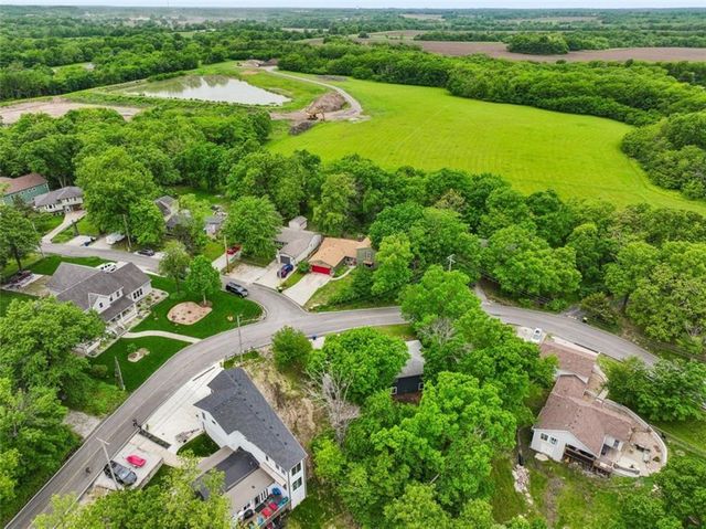 95 M Street, Lake Lotawana, MO 64086