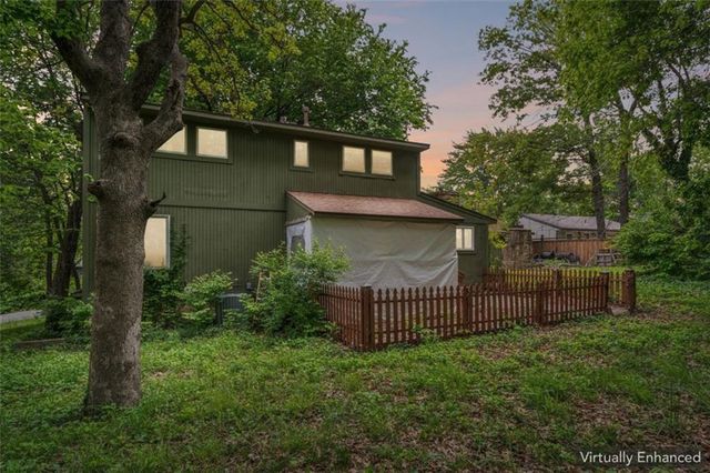 95 M Street, Lake Lotawana, MO 64086