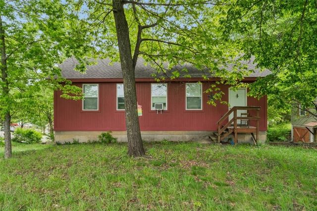 95 M Street, Lake Lotawana, MO 64086