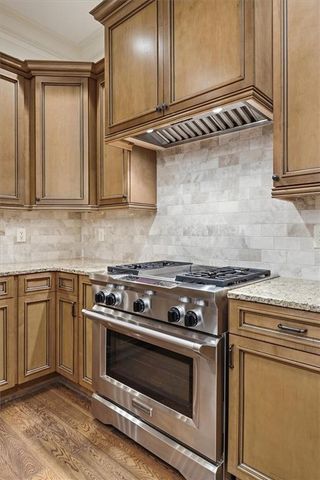 4584 Woodlawn Gates Lane, Marietta, GA 30068