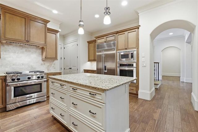 4584 Woodlawn Gates Lane, Marietta, GA 30068