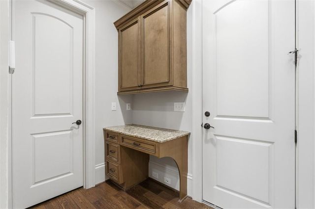 4584 Woodlawn Gates Lane, Marietta, GA 30068