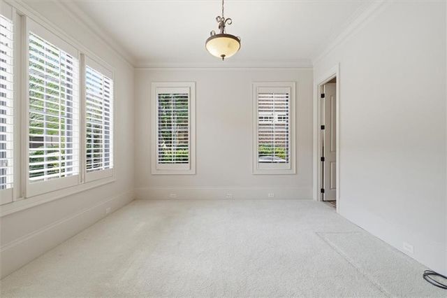 4584 Woodlawn Gates Lane, Marietta, GA 30068