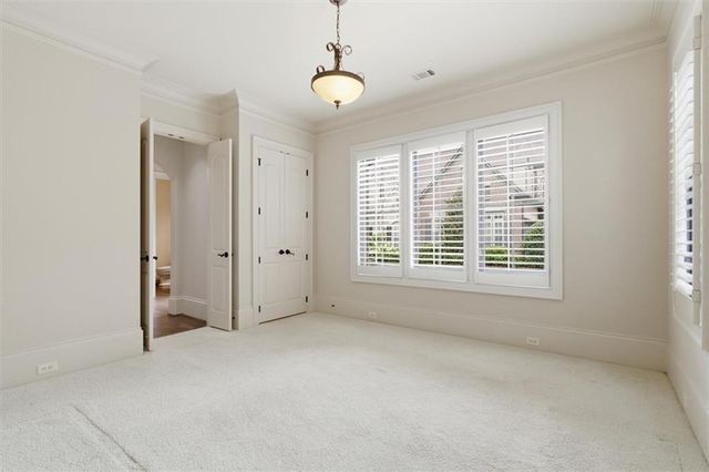 4584 Woodlawn Gates Lane, Marietta, GA 30068