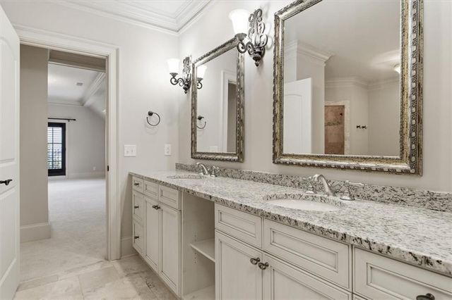 4584 Woodlawn Gates Lane, Marietta, GA 30068