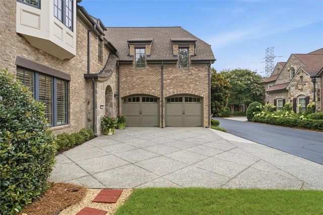 4584 Woodlawn Gates Lane, Marietta, GA 30068