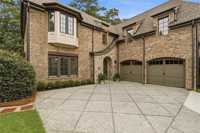 4584 Woodlawn Gates Lane, Marietta, GA 30068
