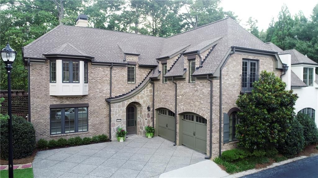 4584 Woodlawn Gates Lane, Marietta, GA 30068