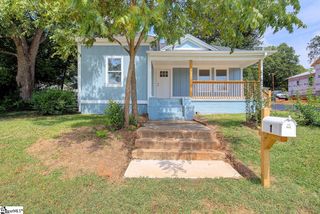 1 8th Street, Greenville, SC 29611