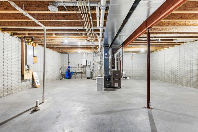 113 Taylor Lane, Thomson, IL 61285