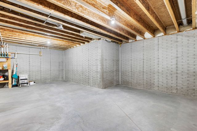 113 Taylor Lane, Thomson, IL 61285