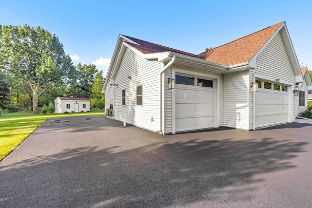 113 Taylor Lane, Thomson, IL 61285