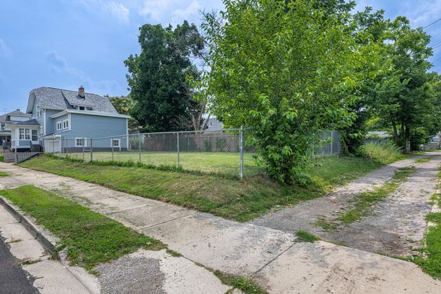 620 E Cecil Street, Springfield, OH 45503