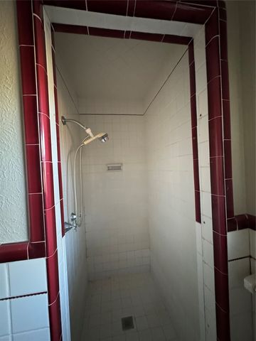 1408 Sylvan Avenue, Dallas, TX 75208