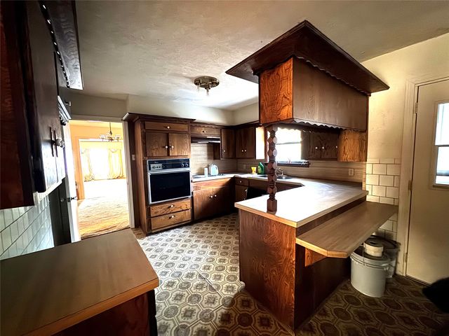 1408 Sylvan Avenue, Dallas, TX 75208