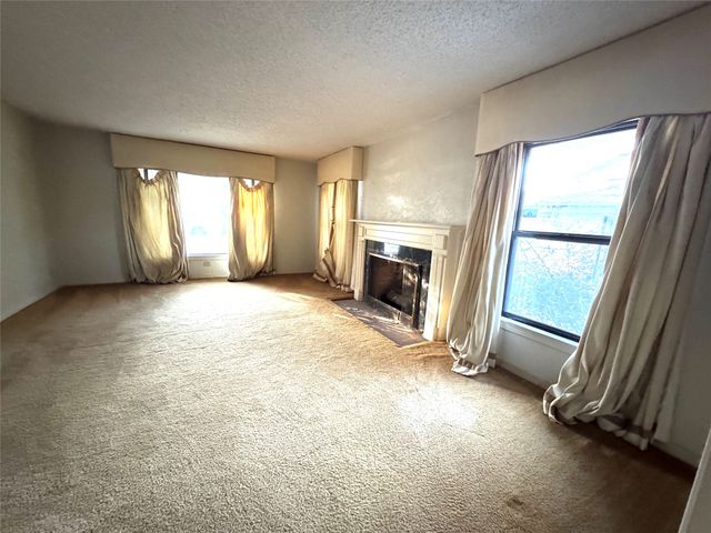 1408 Sylvan Avenue, Dallas, TX 75208