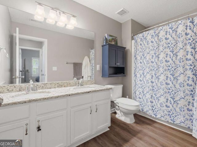 140 Fox Creek Drive, Woodstock, GA 30188