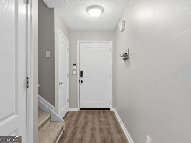 140 Fox Creek Drive, Woodstock, GA 30188