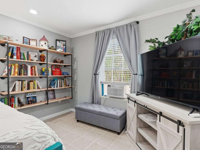 140 Fox Creek Drive, Woodstock, GA 30188