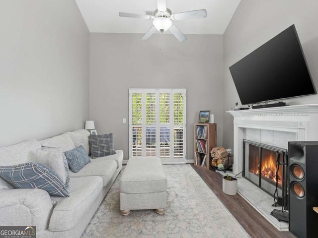 140 Fox Creek Drive, Woodstock, GA 30188