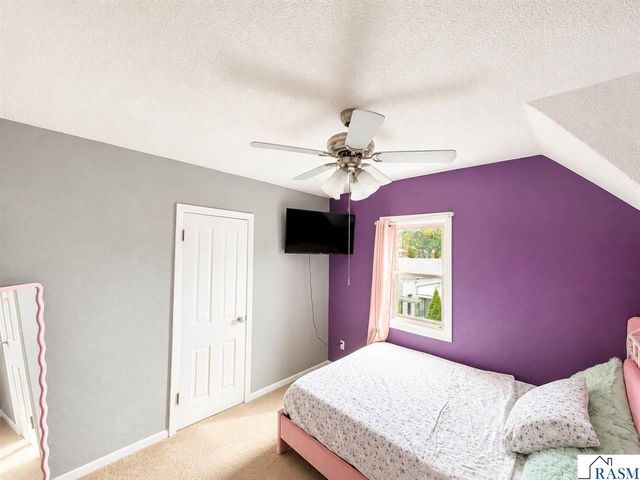 412 W 2nd Street, Mankato, MN 56001