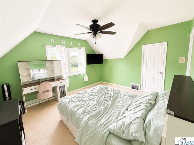 412 W 2nd Street, Mankato, MN 56001