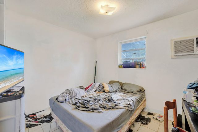 4111 SW 32nd Drive, West Park, FL 33023