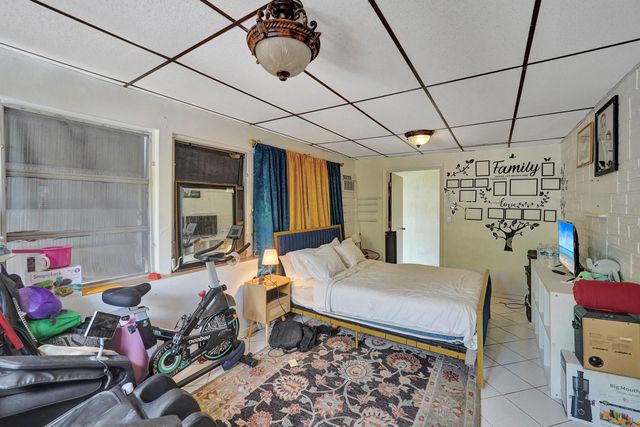 4111 SW 32nd Drive, West Park, FL 33023