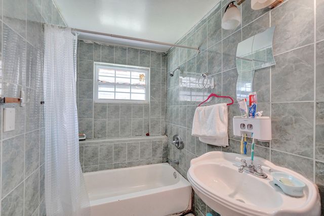 4111 SW 32nd Drive, West Park, FL 33023