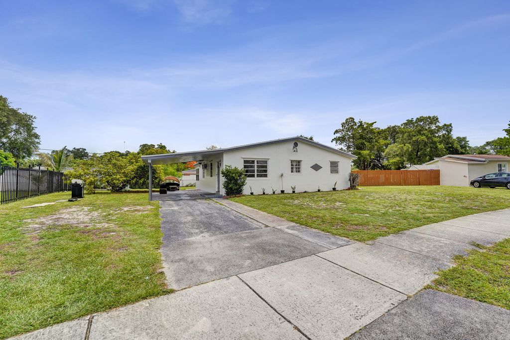 4111 SW 32nd Drive, West Park, FL 33023