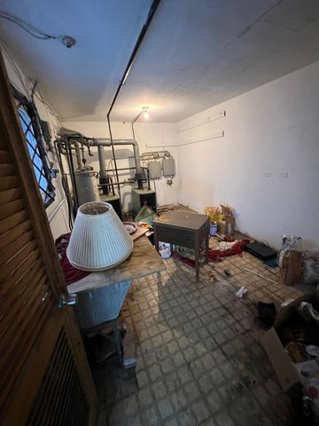8024 S Eberhart Avenue, Chicago, IL 60619