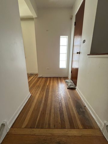 8024 S Eberhart Avenue, Chicago, IL 60619