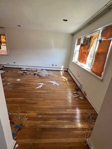 8024 S Eberhart Avenue, Chicago, IL 60619