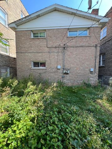 8024 S Eberhart Avenue, Chicago, IL 60619