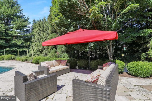 4 TANAGER DR, Wyomissing, PA 19610