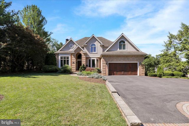 4 TANAGER DR, Wyomissing, PA 19610
