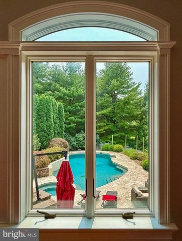 4 TANAGER DR, Wyomissing, PA 19610