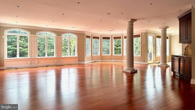 4 TANAGER DR, Wyomissing, PA 19610