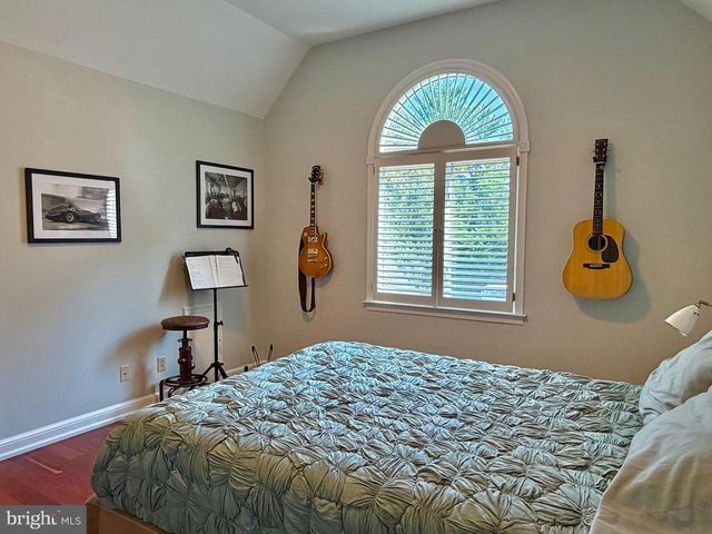 4 TANAGER DR, Wyomissing, PA 19610